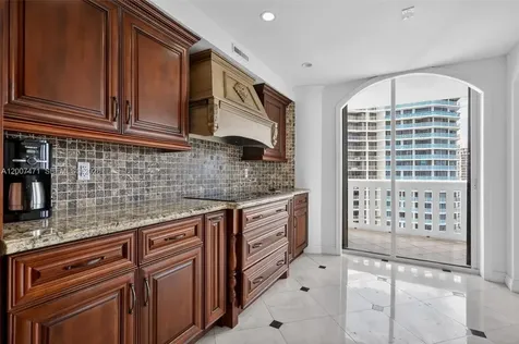 3000 Island Boulevard Aventura FL 33160