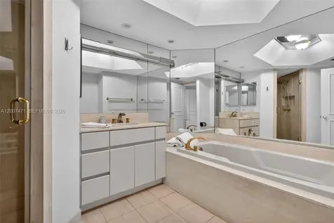 3000 Island Boulevard Aventura FL 33160