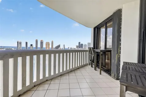 3000 Island Boulevard Aventura FL 33160