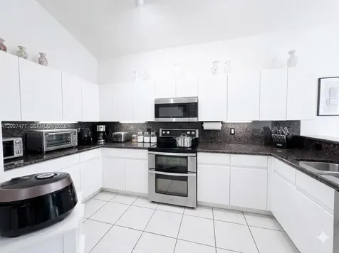 1510 W Lacosta Drive W Pembroke Pines FL 33027
