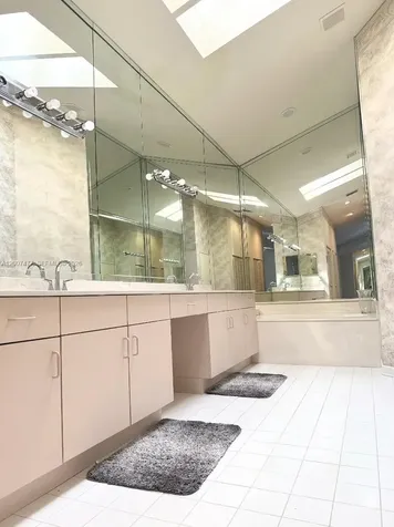1510 W Lacosta Drive W Pembroke Pines FL 33027