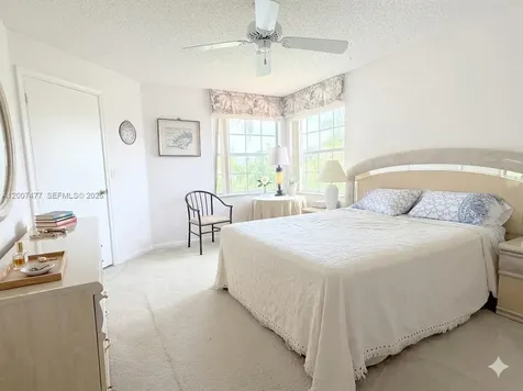 1510 W Lacosta Drive W Pembroke Pines FL 33027