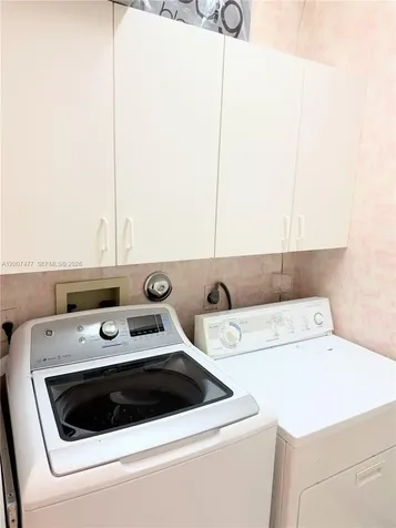 1510 W Lacosta Drive W Pembroke Pines FL 33027