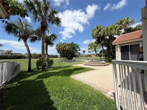 1510 W Lacosta Drive W Pembroke Pines FL 33027