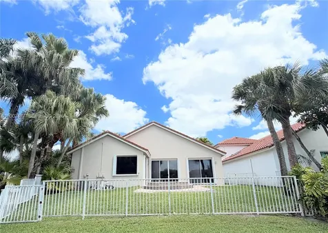 1510 W Lacosta Drive W Pembroke Pines FL 33027