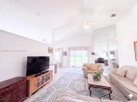 1510 W Lacosta Drive W Pembroke Pines FL 33027