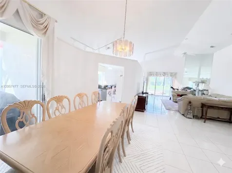1510 W Lacosta Drive W Pembroke Pines FL 33027