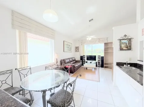 1510 W Lacosta Drive W Pembroke Pines FL 33027
