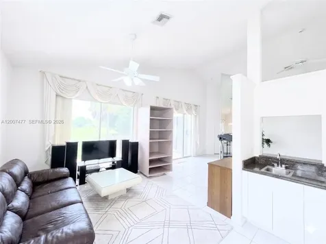 1510 W Lacosta Drive W Pembroke Pines FL 33027