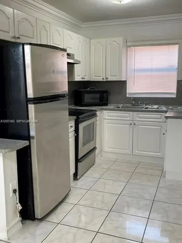 19805 SW 114th Avenue Miami FL 33157