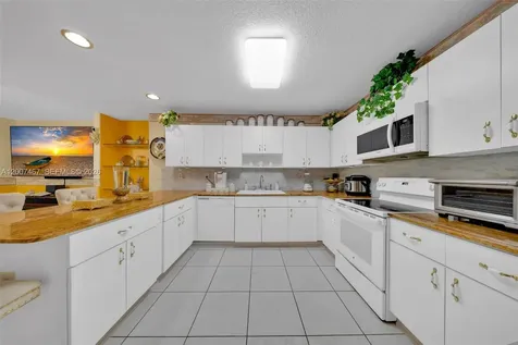 15860 SW 287th Street Homestead FL 33033