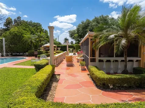 15860 SW 287th Street Homestead FL 33033