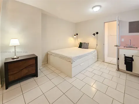 54 SW 24th Road Miami FL 33129