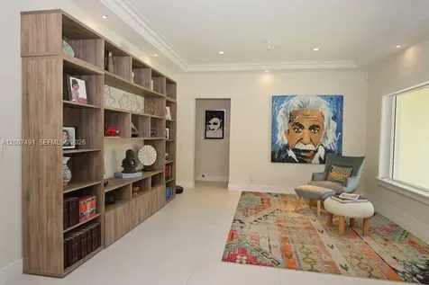 5620 Alton Road Miami Beach FL 33140