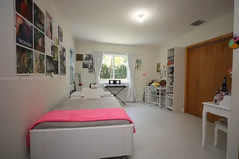 5620 Alton Road Miami Beach FL 33140