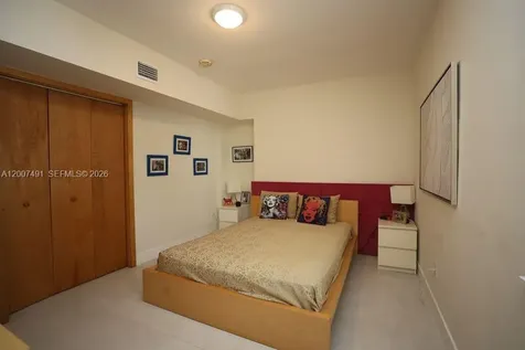 5620 Alton Road Miami Beach FL 33140