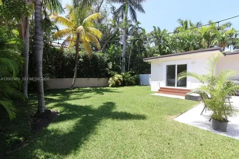 5620 Alton Road Miami Beach FL 33140