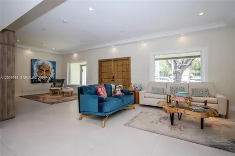 5620 Alton Road Miami Beach FL 33140
