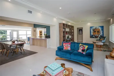 5620 Alton Road Miami Beach FL 33140