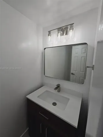 17911 NW 68th Avenue Hialeah FL 33015