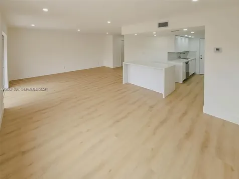 17911 NW 68th Avenue Hialeah FL 33015