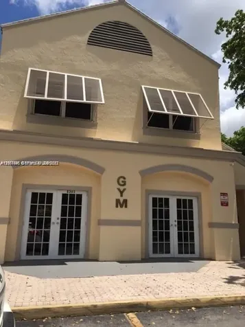 8205 Lake Drive Doral FL 33166
