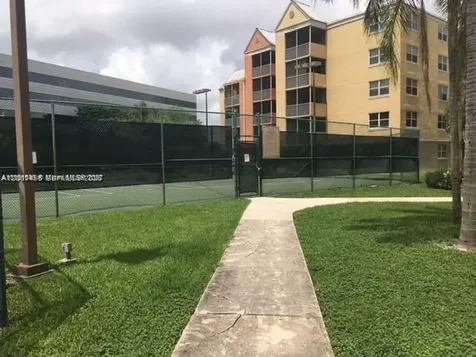 8205 Lake Drive Doral FL 33166
