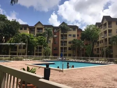 8205 Lake Drive Doral FL 33166