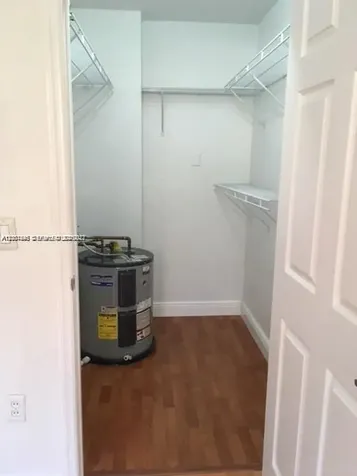8205 Lake Drive Doral FL 33166