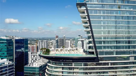 300 Biscayne Blvd Way Miami FL 33131