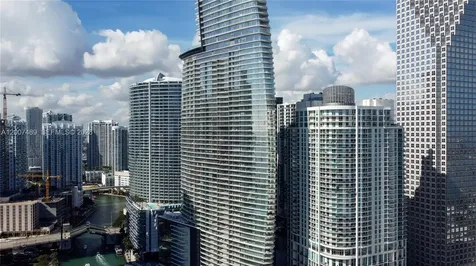 300 Biscayne Blvd Way Miami FL 33131
