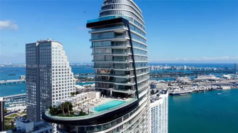 300 Biscayne Blvd Way Miami FL 33131