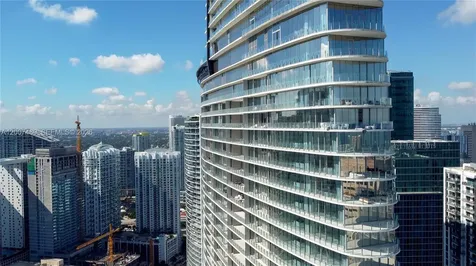 300 Biscayne Blvd Way Miami FL 33131