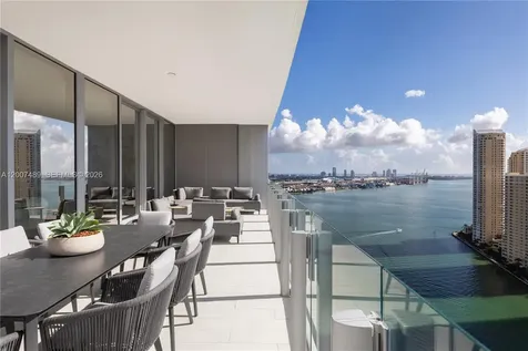 300 Biscayne Blvd Way Miami FL 33131