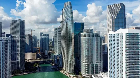 300 Biscayne Blvd Way Miami FL 33131
