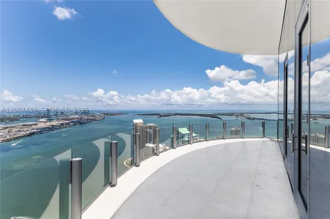 300 Biscayne Blvd Way Miami FL 33131