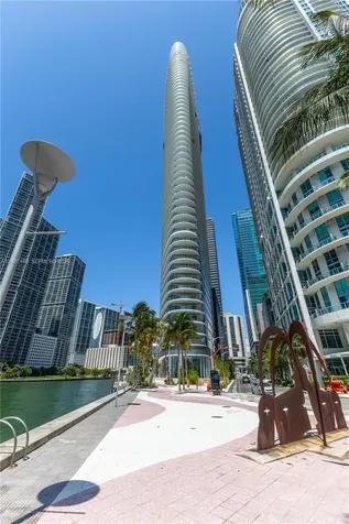 300 Biscayne Blvd Way Miami FL 33131