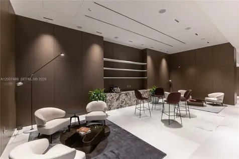 300 Biscayne Blvd Way Miami FL 33131