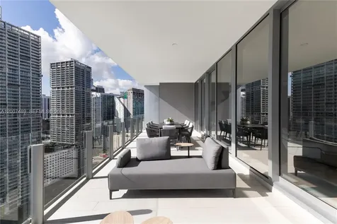 300 Biscayne Blvd Way Miami FL 33131
