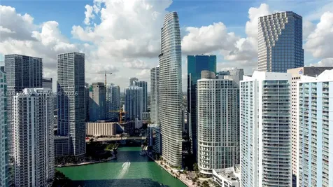 300 Biscayne Blvd Way Miami FL 33131
