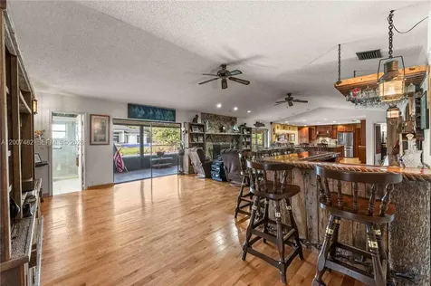 10651 SW 27th Street Davie FL 33328