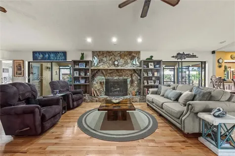 10651 SW 27th Street Davie FL 33328