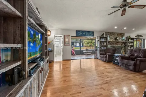 10651 SW 27th Street Davie FL 33328