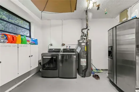 10651 SW 27th Street Davie FL 33328