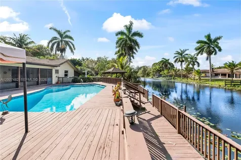 10651 SW 27th Street Davie FL 33328