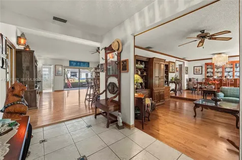 10651 SW 27th Street Davie FL 33328
