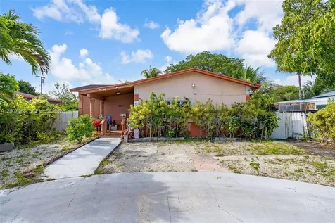 1320 NE 135th Street North Miami FL 33161