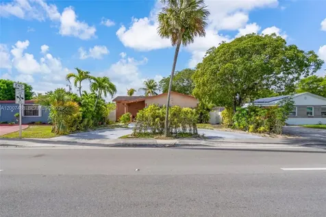 1320 NE 135th Street North Miami FL 33161