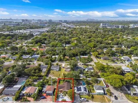 1320 NE 135th Street North Miami FL 33161