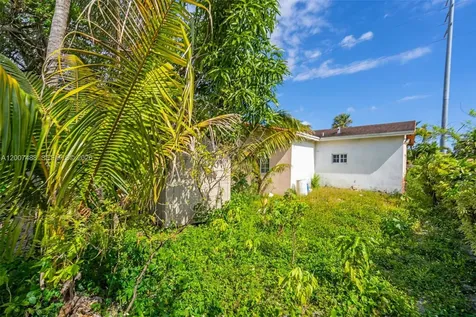 1320 NE 135th Street North Miami FL 33161